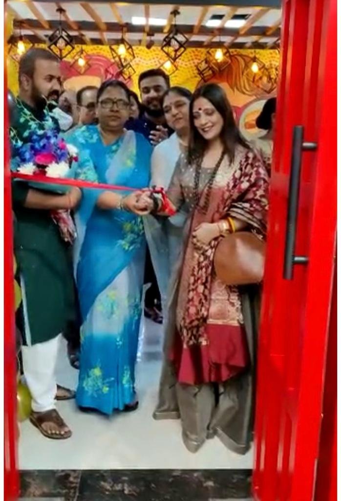 Celebrity Astrologer Ritu Singh Inaugurates Oye! Toys 39 Celebrity Astrologer Ritu Singh Inaugurates Oye! Toys