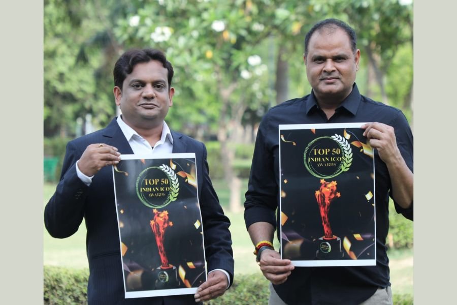 Dushyant Pratap Singh and Saurabh Garg Unveil Poster for Top 50 Indian Icon Awards