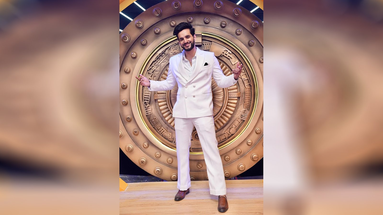 Abhishek Malhan Takes a Stand Against Trolling Culture, Calls Out Influencer Sufi for Mocking Creators 40 Abhishek-Malhan